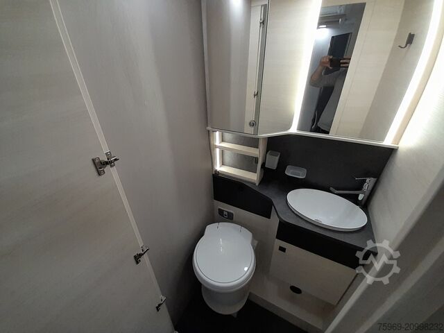 Teilintegriertes Wohnmobil Chausson 777 TITANIUM ULTIMATE