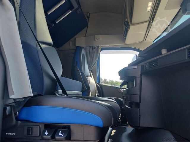 Felépítménycserélő teherautó Volvo FH 420 Multi-Wechsler 7.45/7.82