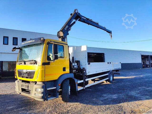 Plateau de chargement MAN TGM 18.250 Open box + HIAB 166-3