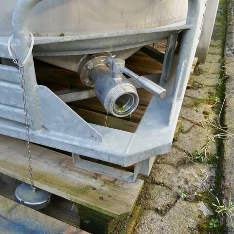 Conteneur de 560 litres en V2A Behälter KG Bremen 9130