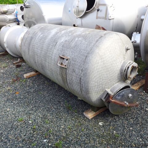 Réservoir isolé de 2100 litres en inox V2A  9103