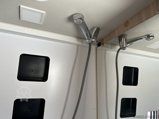 Caravan/camper Fiat Weinsberg Carabus 600 K | 4 posti letto | Completamente attrezzato