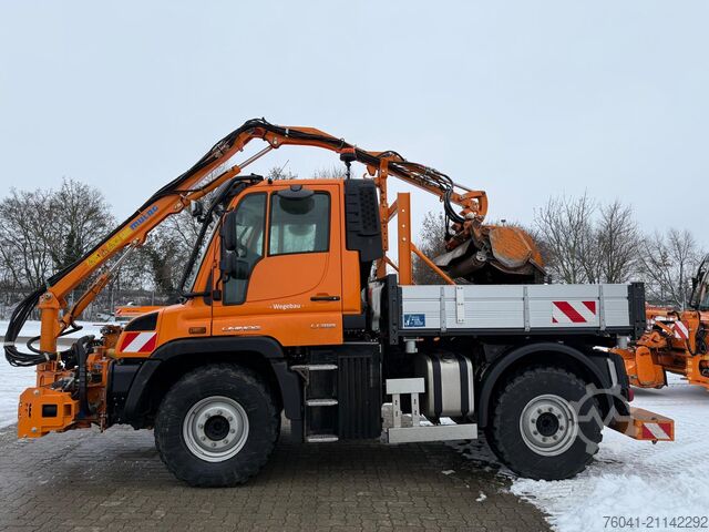 Unimog U318 Slagklippare / Vintertjänst Mercedes Benz U319