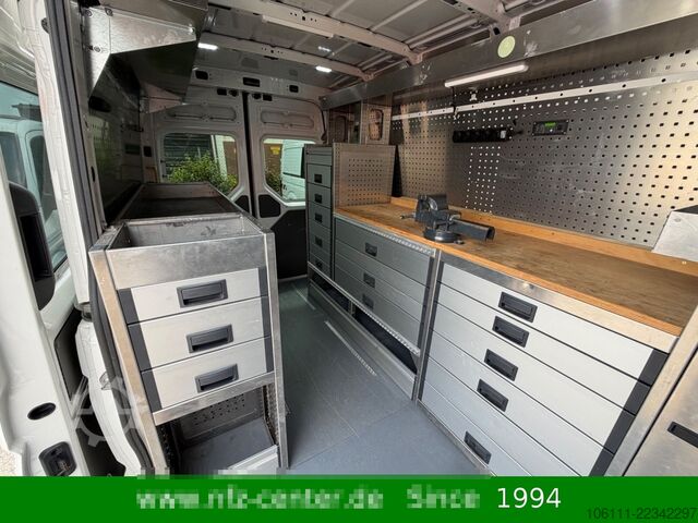 Minibus VOLKSWAGEN Crafter Kasten 35 mittellang Hochdach 4MOTION