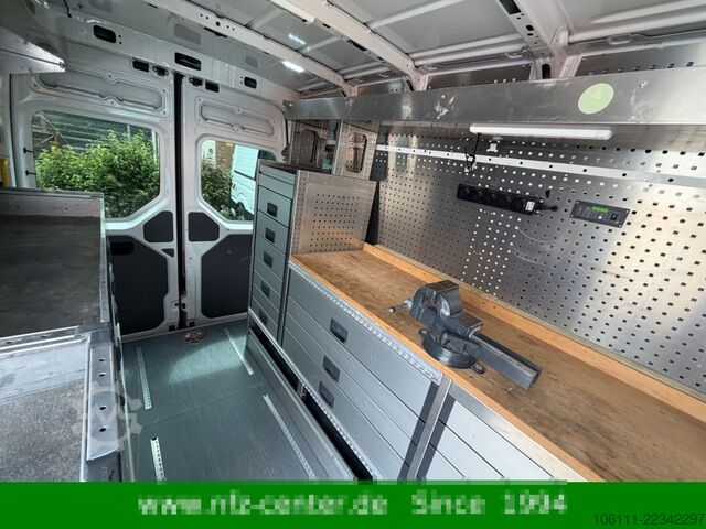 Minibus VOLKSWAGEN Crafter Kasten 35 mittellang Hochdach 4MOTION