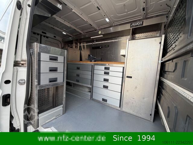 Minibus VOLKSWAGEN Crafter Kasten 35 mittellang Hochdach 4MOTION