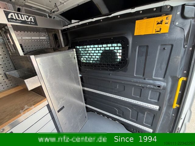 Minibus VOLKSWAGEN Crafter Kasten 35 mittellang Hochdach 4MOTION
