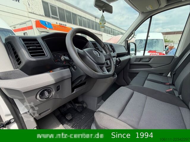 Minibus VOLKSWAGEN Crafter Kasten 35 mittellang Hochdach 4MOTION