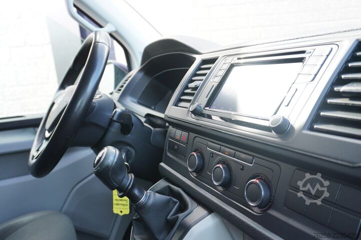 Bestelwagen Volkswagen Transporter 2.0 TDI - EURO 6 - Airco - Navi - C...