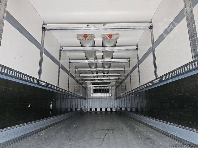 Transport chłodniczy/mrożony CHEREAU P1511 Carrier Vector 1550