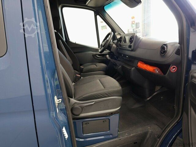 Furgão Mercedes-Benz Sprinter 215CDI DOKA,3.250mmRadstand,MBUX