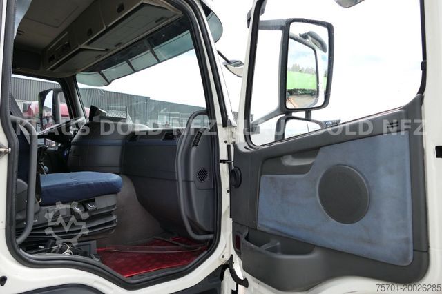 Camion cu platformă și prelată VOLVO FM 300 Pritsche Plane Edscha LBW