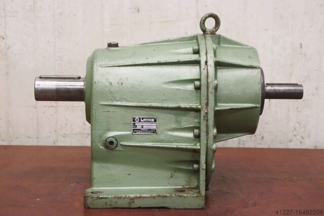 Převodovka 1:31.5 Lenze 12.602.12.1.4