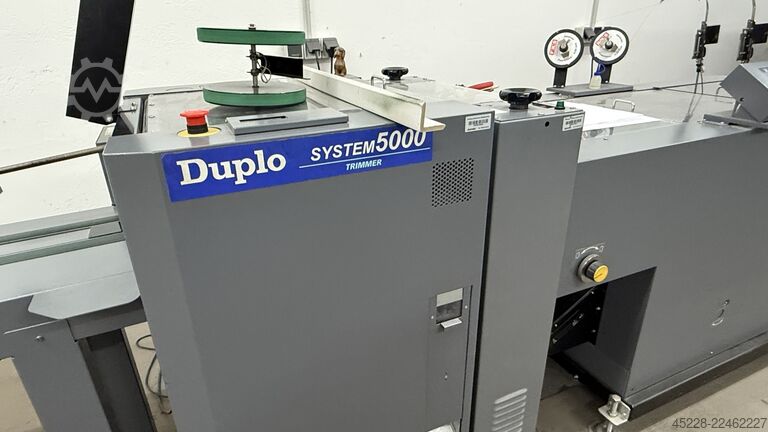 Sistema di finitura documenti Duplo System5000