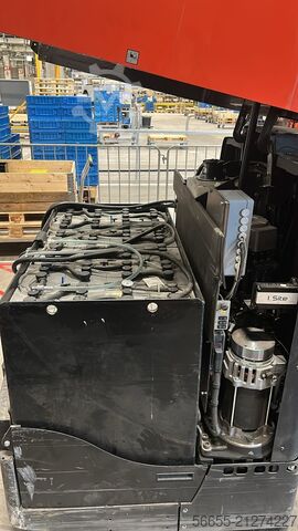 Narrow-aisle forklift Toyota VCE 150 A