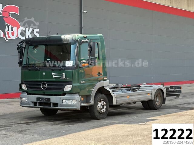 Châssis de fourgon MERCEDES-BENZ Atego 822 L Fahrgestell