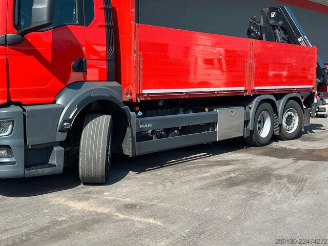 LKW mit Pritsche (offen) MAN TGS 26.430 6x2LL Baustoffp./ HIAB 228 Lenk/Lift