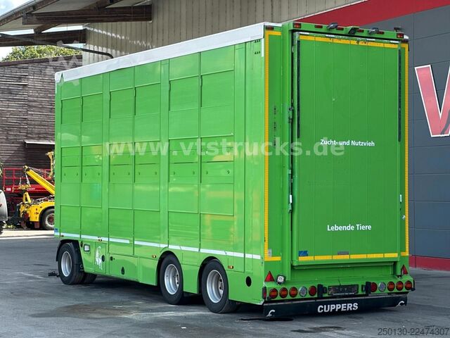 Ló-szállító utánfutó  Cuppers LVA 09-16 AL 3-Stock Viehanhänger,