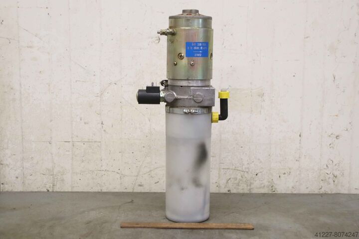 Hydraulische pomp voor elektrische heftruck 24 V 2 kW Bosch Jungheinrich 0 542 015 145 / 1 547 220 532  ECC 100