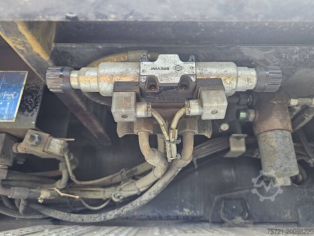 Piattaforma di sollevamento MERCEDES-BENZ ANTOS 1927 CTE SKYLIFT 29.6M