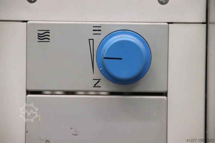 Four de séchage 2,2 kW 300 °C Heraeus T 6120  100 Liter