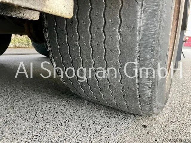 Przyczepa do przewozu koni Menke-Janzen 2 x Achsen PBW / Geflügeltransport