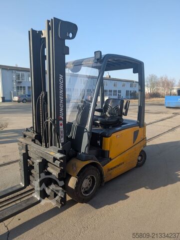 Carretilla eléctrica de 4 ruedas Jungheinrich EFG 430