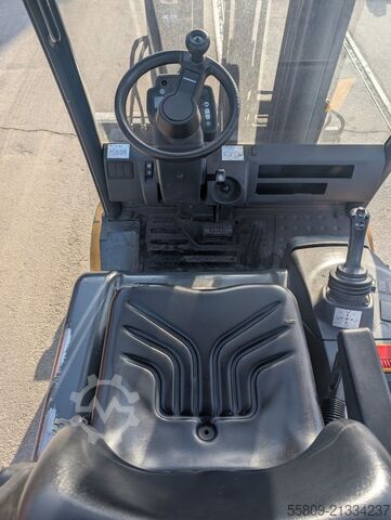 Carretilla eléctrica de 4 ruedas Jungheinrich EFG 430