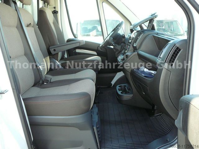 Vrachtwagen met bakwagen PEUGEOT Boxer Koffer Möbelkoffer 4600 Lang 2400 Hoch