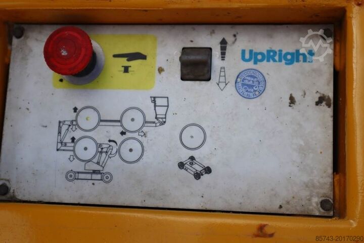Przegubowa teleskopowa platforma robocza Snorkel A38E Electric, 13.5m Working Height, 6.1m Reach, 2