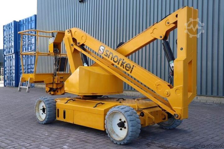 Przegubowa teleskopowa platforma robocza Snorkel A38E Electric, 13.5m Working Height, 6.1m Reach, 2