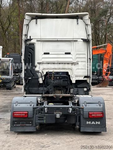 Objemový tahač MAN TGX 18.500 4x2, LL, verstellbare Sattelplatte