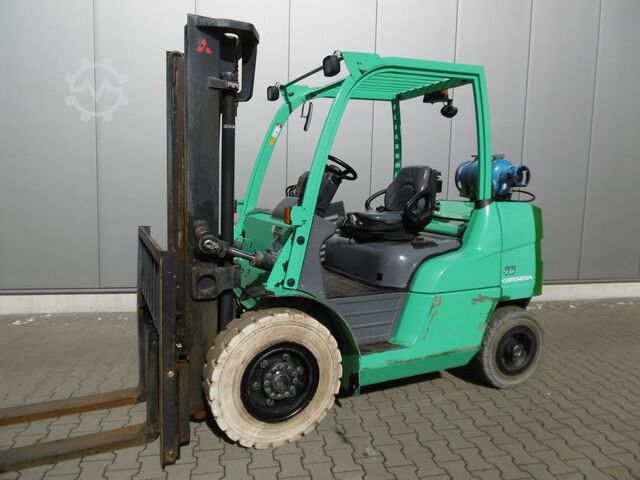 Motostivuitor Mitsubishi FG40N