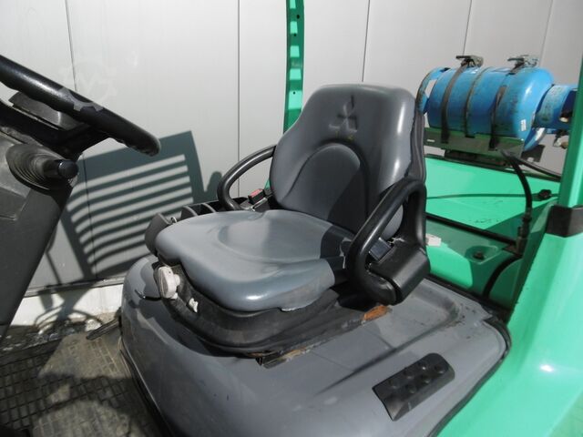 Motostivuitor Mitsubishi FG40N