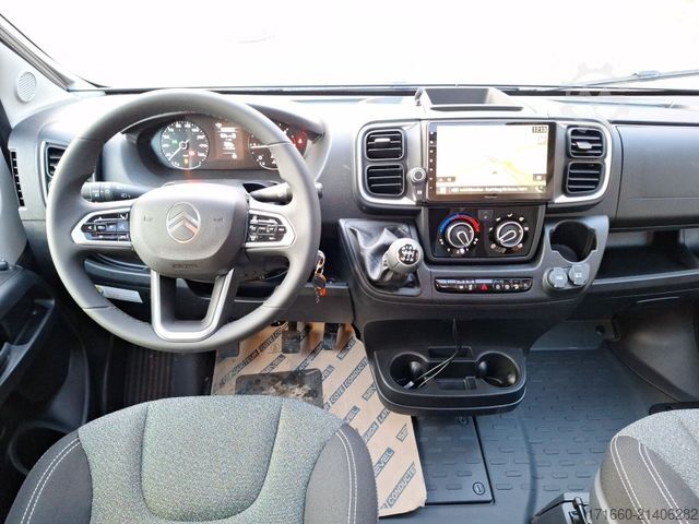 Half-integraal camper CARADO V 347