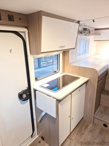 Half-integraal camper CARADO V 347