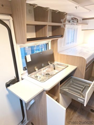 Half-integraal camper CARADO V 347