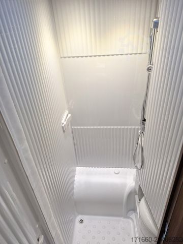 Half-integraal camper CARADO V 347
