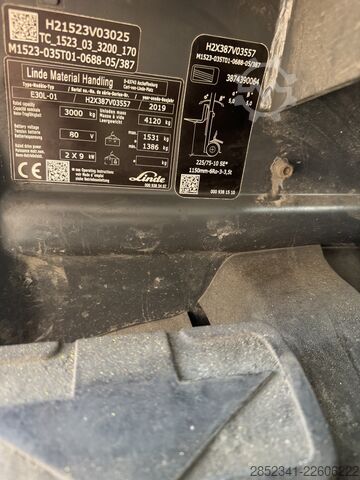 Targonca Linde E30L mit Triplex 6880 mm