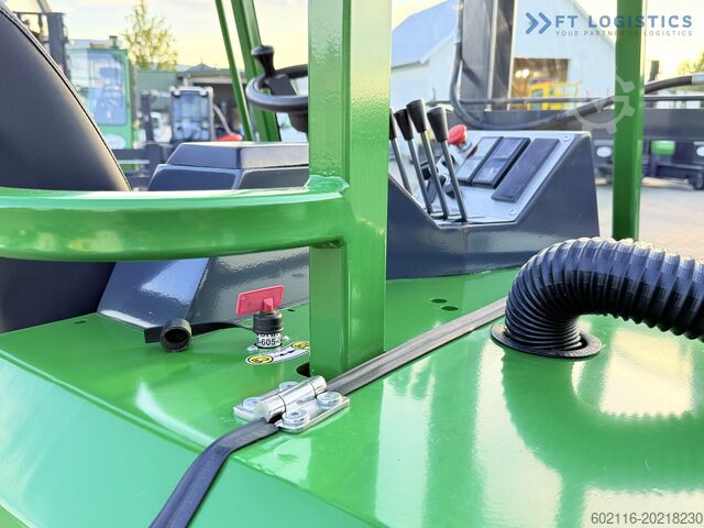 Négymenetes targoncá Combilift C2500CB DIESEL TRIPLEX 5500 FREE LIFT