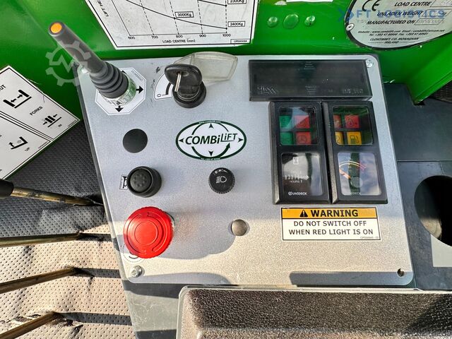 4-utas targonca Combilift C4000 / TRIPLEX / 4900MM / GAS