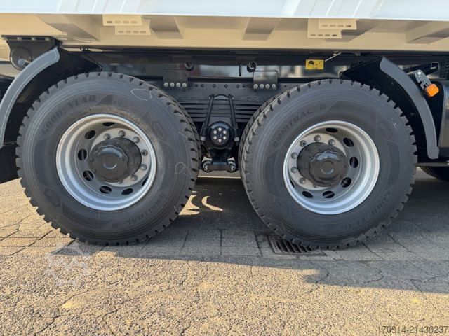 Kipper LKW MAN TGS 41.400 8x4 Euro 2 mit Meiller H436 21m3