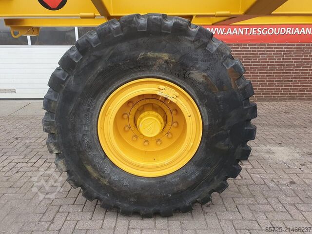 Container transport  Buiscar buizentrailer