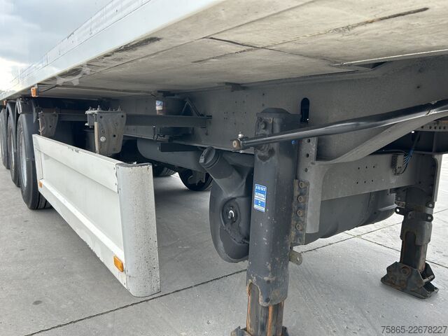 Kølet/frosset transport H.T.F HZO 42 / Thermo King SLXe 300 / Stuuras / Loadl...