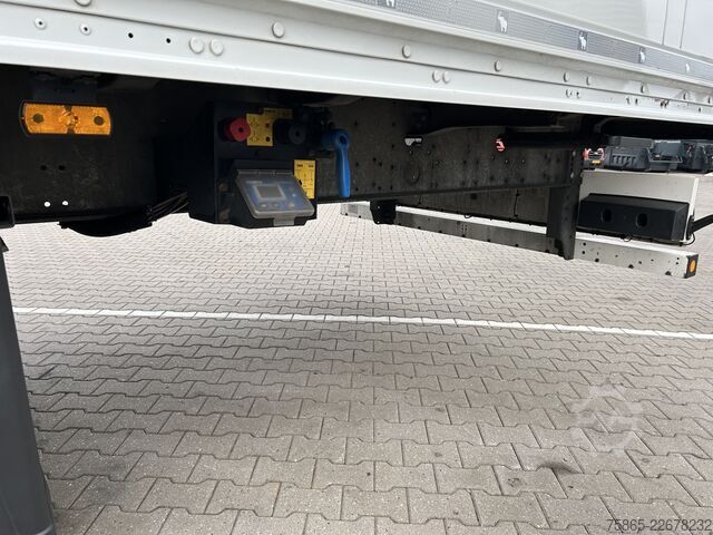 Koffer Schmitz Cargobull SCB S2 / Box Trailer / 2 as Disk