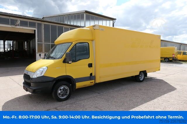 Vrachtwagen met bakwagen iveco Daily 50C15 COC