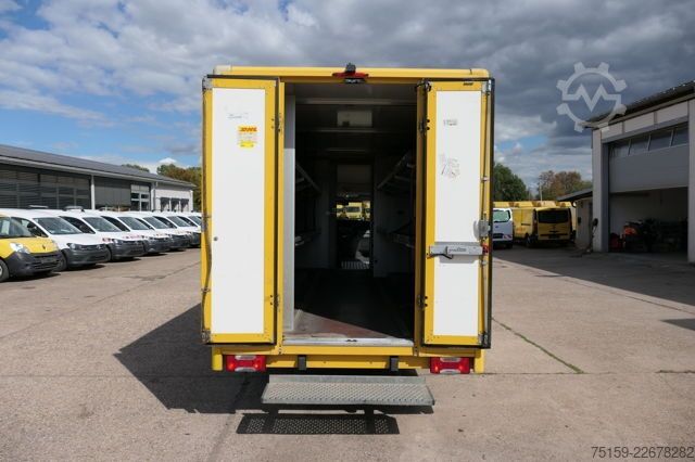 Vrachtwagen met bakwagen iveco Daily 50C15 COC