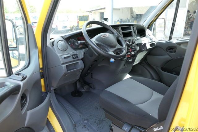 Vrachtwagen met bakwagen iveco Daily 50C15 COC