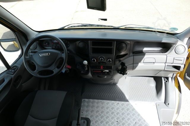 Vrachtwagen met bakwagen iveco Daily 50C15 COC
