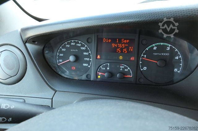 Vrachtwagen met bakwagen iveco Daily 50C15 COC